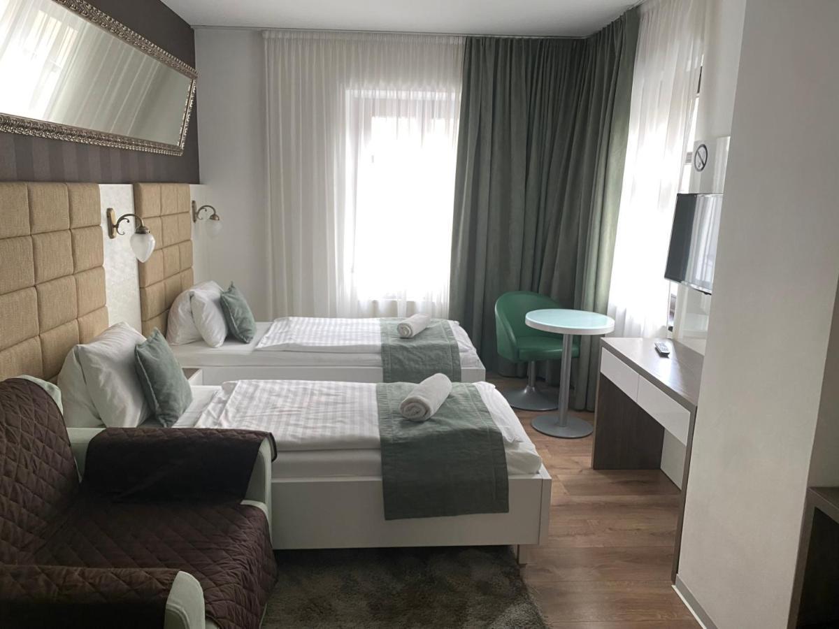 วีไอพี อพาร์ตเมนต์ Apartment บราติสลาวา ภายนอก รูปภาพ